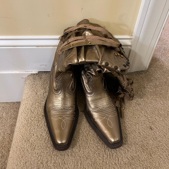 Steve Madden leather metallic gold stud detail slouch fringe cowgirl boots - Picture 7 of 13